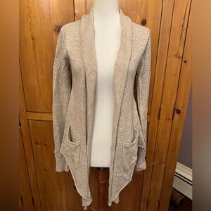 Ivivva open weave beige shawl collar cardigan, size 14 girls, barely worn.